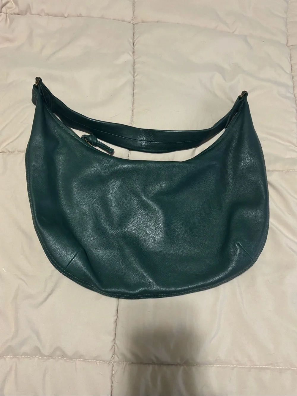 Madewell Curved Leather Hobo in Deep Green - Picture 2 of 7